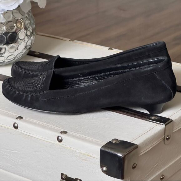 Via Spiga Black Suede Spiral Sequin Moccasin Loafers Size 6M - Picture 5 of 16
